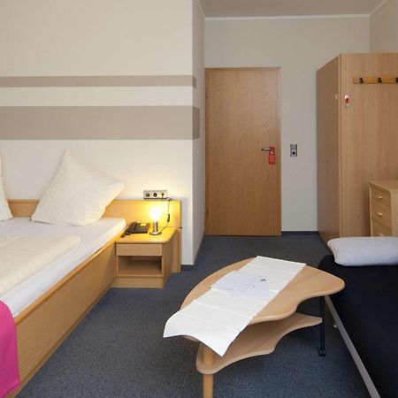 Hotel Garni Am Goetheplatz Bad Munster am Stein-Ebernburg Ruang foto