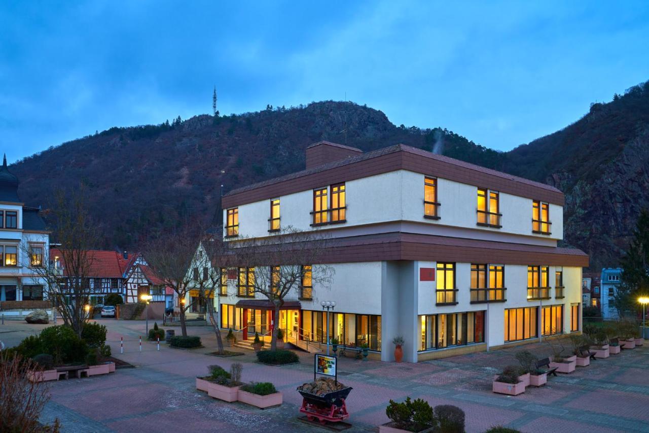 Hotel Garni Am Goetheplatz Bad Munster am Stein-Ebernburg Bagian luar foto